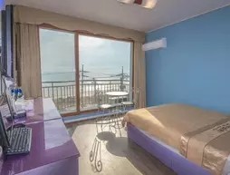 Ocean Beach Motel