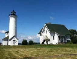 HI - Tibbetts Point Lighthouse Hostel