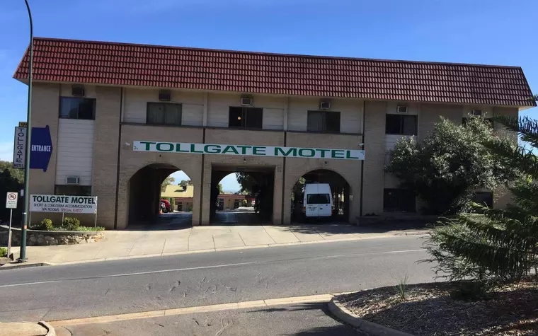 Tollgate Motel