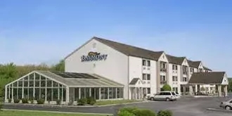 Baymont Inn & Suites - Sullivan