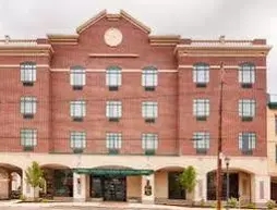 The Carbondale Grand and Conference Center