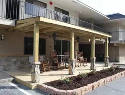 Dogwood Inn and Suites