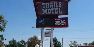 Trails Motel