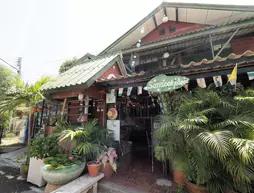 San Sook Place Guest House