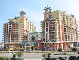 Emerald Grande at HarborWalk Village