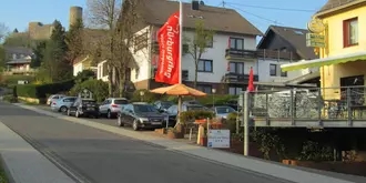 Land-gut-Hotel zur Burg Nürburgring-Eifel