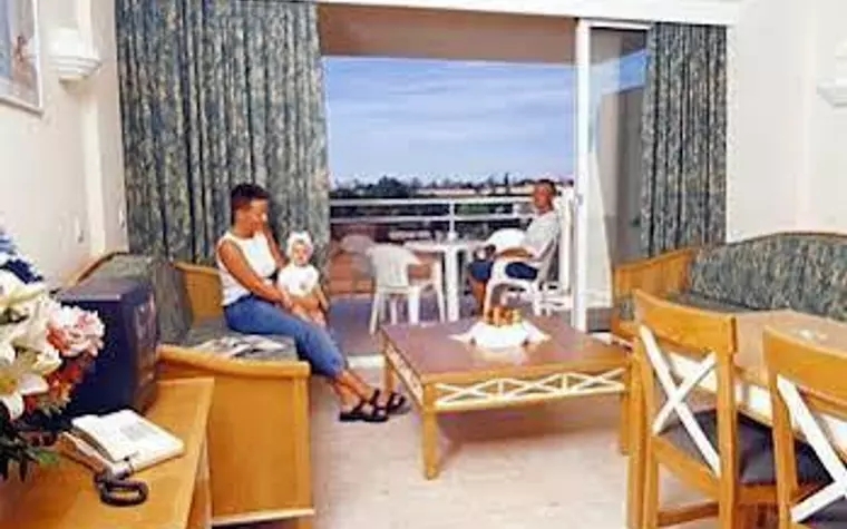 Protur Floriana Resort Aparthotel