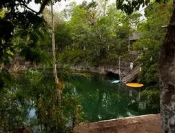 Casa Cenote Popol Vuh