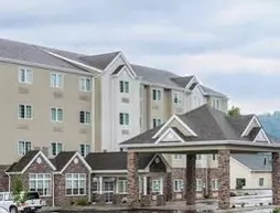 Microtel Inn and Suites By Wyndham New Martinsville