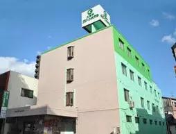 Futsukaichi Green Hotel