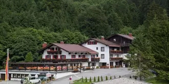 Hotel Gundl Alm