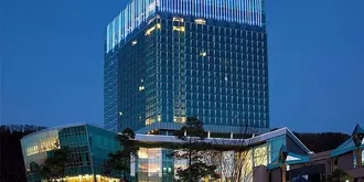 High 1 Convention Hotel