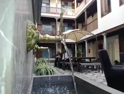 Granada Inn Apartments