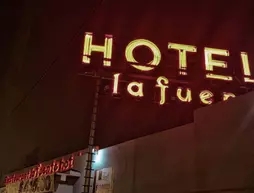 La Fuente Hotel & Suites