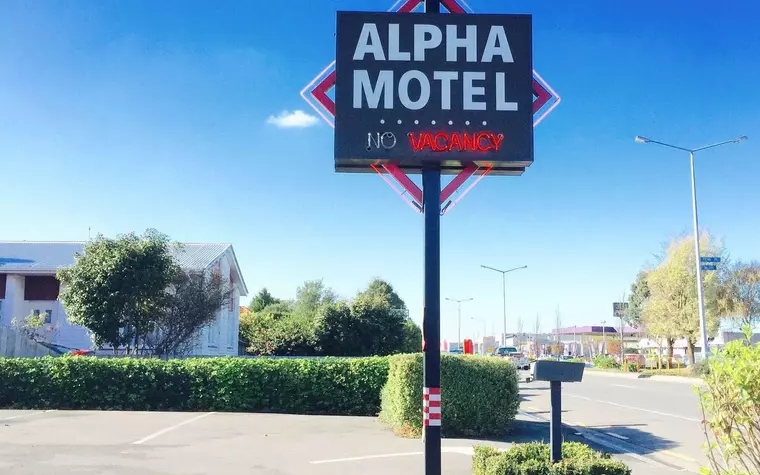 Alpha Motel