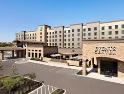 Embassy Suites by Hilton San Antonio Brooks and Spa