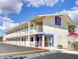Motel 6 Santa Fe