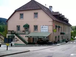 Hôtel Restaurant Le Sire de Joux