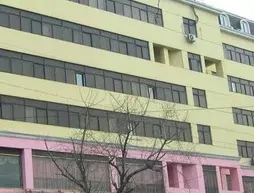 Qingdao High School Xianglan Hotel