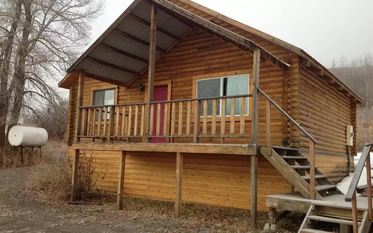 Drift Lodge Moose Bay Cabins