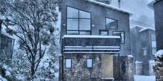 Snow Stream Apartments