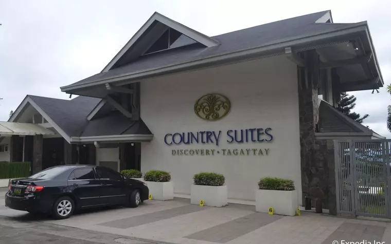 Discovery Country Suites