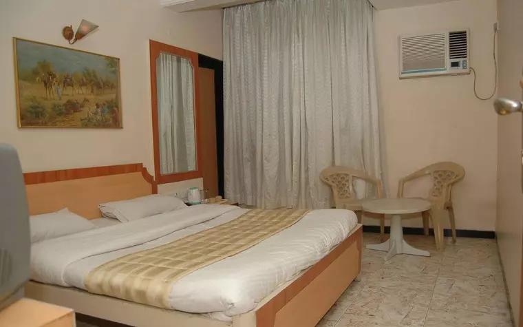 Hotel Alka Residency