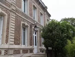 Chambres d'Hôtes - La Villa De La Paix
