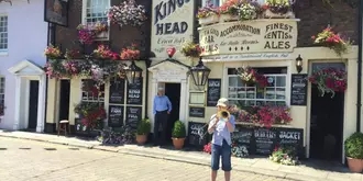 The Kings Head & Channel View