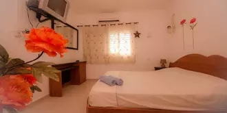 Zimmer Dora
