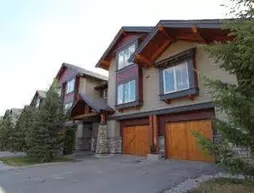 Pinnacle Ridge Chalets by Fernie Central Reservations
