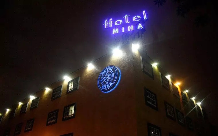 Hotel Mina