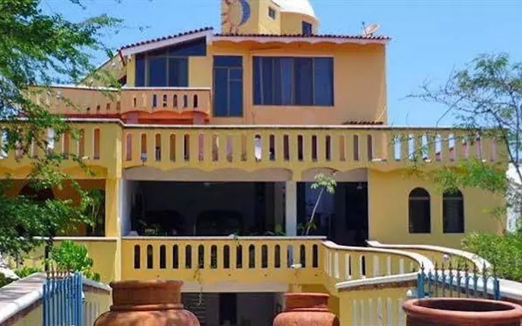 Villa Corona del Mar Hotel and Bungalows
