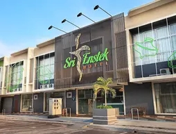 Sri Enstek Hotel