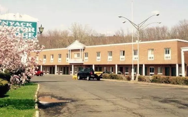 Nyack Motor Lodge