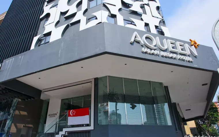 Aqueen Jalan Besar Hotel