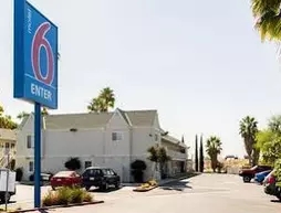 Motel 6 Bakersfield East