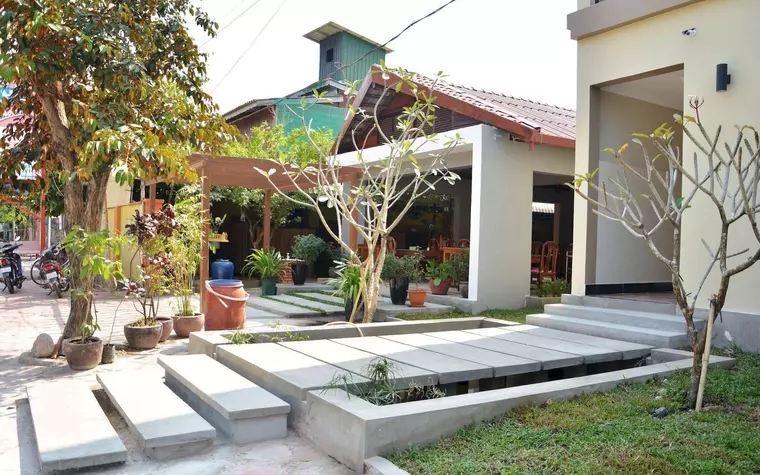 NAKRU Guesthouse and Restaurant