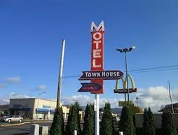 Townhouse Motel