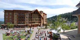 Schweitzer Mountain Resort White Pine Lodge