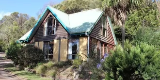 Eastern Reef Cottages
