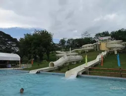 Bluejaz Resort and Waterpark