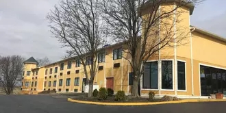 Baymont Inn and Suites Winchester