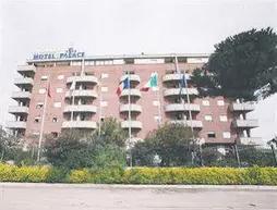 Hotel Palace 2000