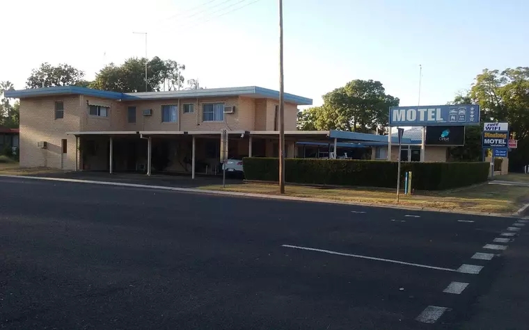 Binalong Motel