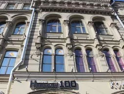 Nevsky 100 Hotel