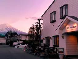 Ks House Fuji View Hostel