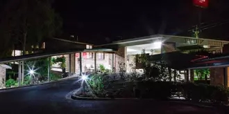Farnham Court Motel and Restaurant