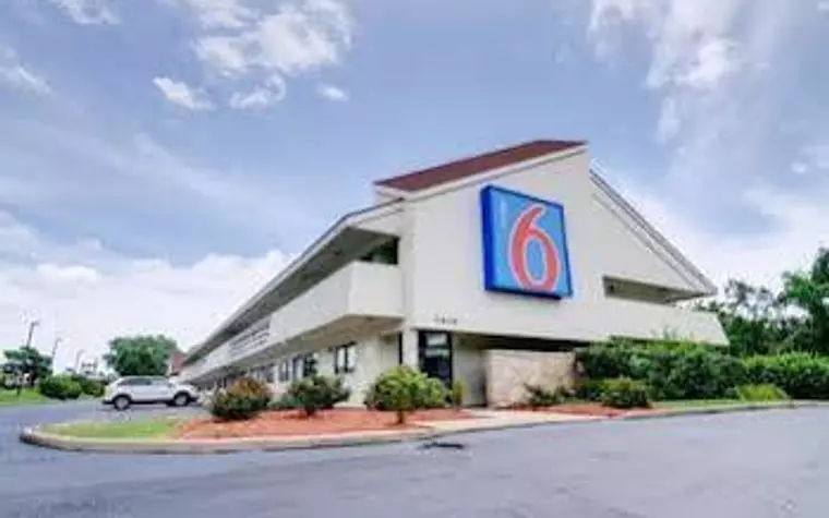 Motel 6 Kansas City