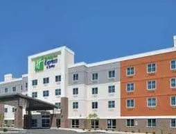 Holiday Inn Express & Suites Lexington East - Winchester Rd